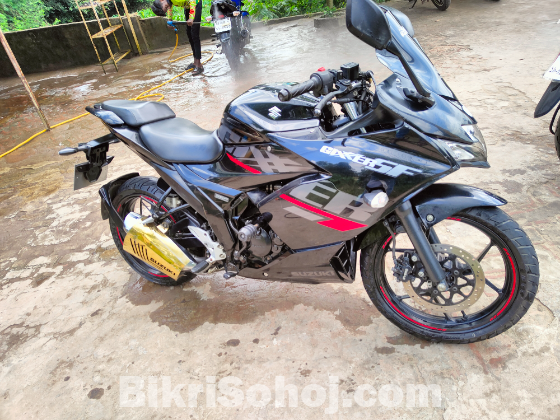 Suzuki gixxer sf